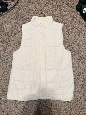 J. Jill Soft Cream Quilted Vest